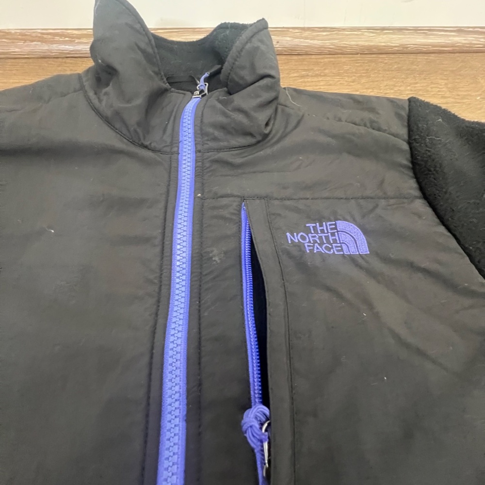 The North Face Womens Full-Zip Denali Fleece Jacket. Black & Purple size XS - Picture 4 of 6